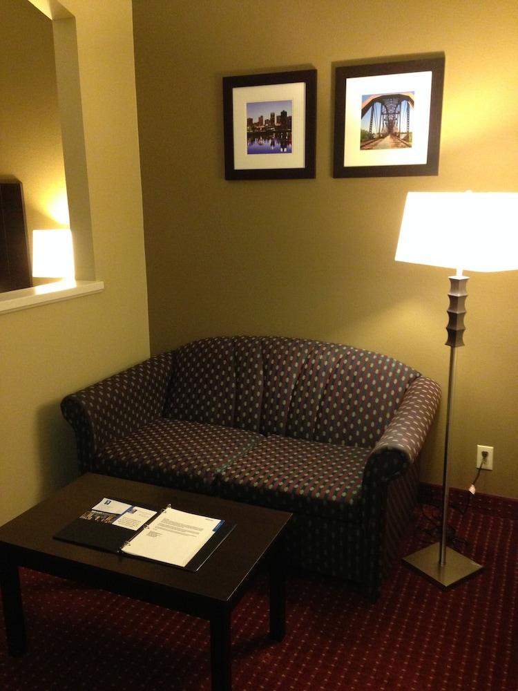 Quality Inn & Suites Little Rock West Екстер'єр фото
